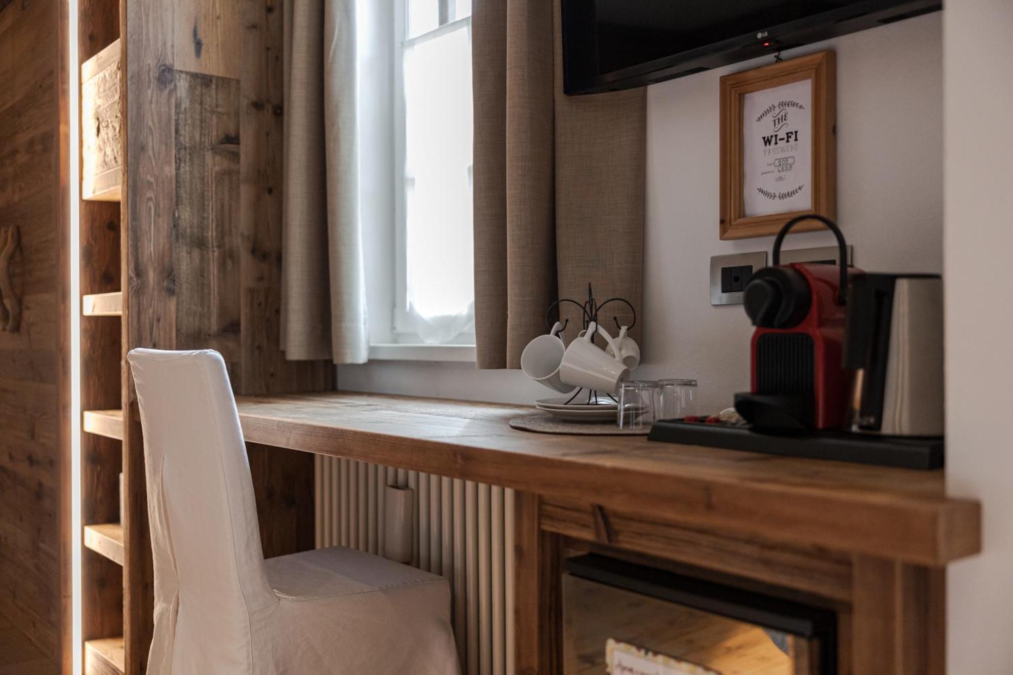 Hotel Garni Laurino Cavalese Ngoại thất bức ảnh
