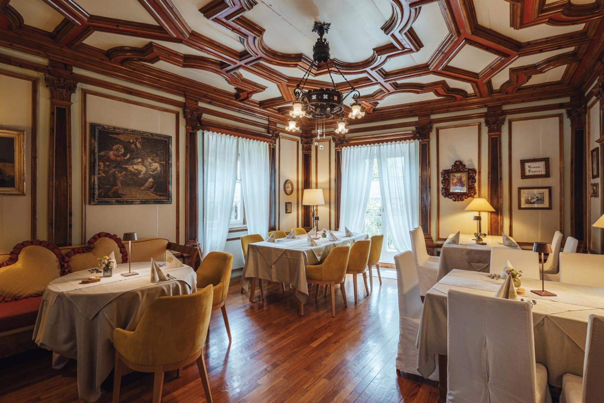 Hotel Garni Laurino Cavalese Ngoại thất bức ảnh